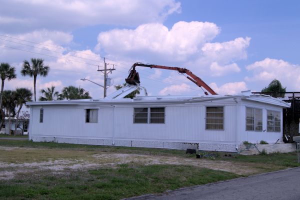 Mobile Home Demolition in Edison