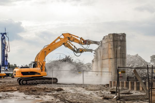 Silo Demolition in Edison